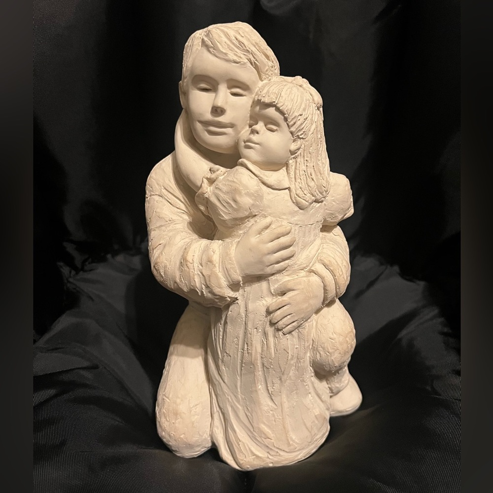 Daddy’s Little Girl Statue by Austin Sculpture great to give for Father’s Day!